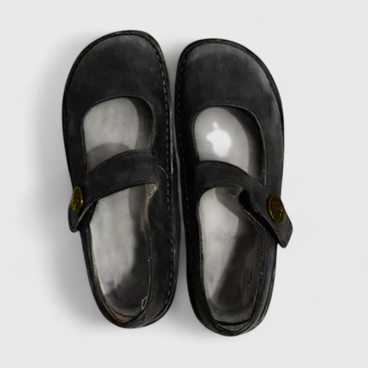 Mary Jane loafers with flat sole and secure buckle fastening for everyday wear