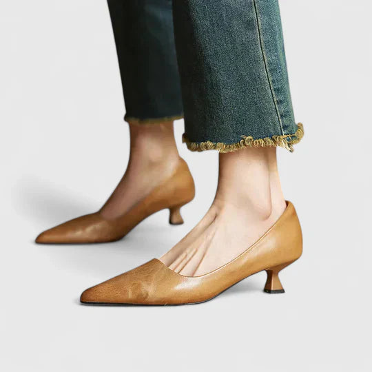 Supportive kitten heel pumps with structured construction for all-day comfort